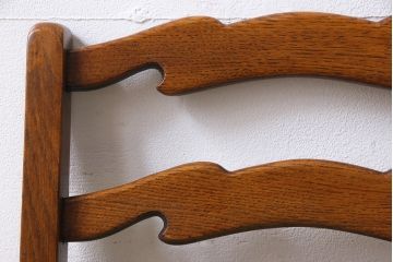 アンティーク家具　イギリスアンティーク　オーク材　背もたれのデザインが特徴的なチェア(ダイニングチェア、ワークチェア、椅子)