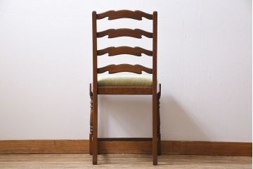 アンティーク家具　イギリスアンティーク　オーク材　背もたれのデザインが特徴的なチェア(ダイニングチェア、ワークチェア、椅子)(2)