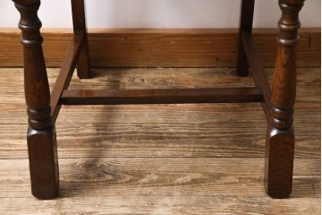 アンティーク家具　イギリスアンティーク　オーク材　背もたれのデザインが特徴的なチェア(ダイニングチェア、ワークチェア、椅子)(3)