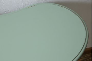 フランスヴィンテージ　淡いペイントカラーのガラスケース(キャビネット、飾り棚、ビンテージ)(定価約20万円)