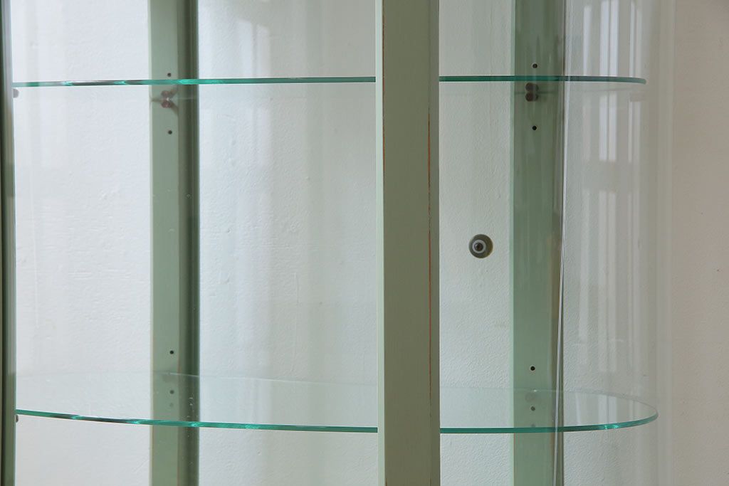 フランスヴィンテージ　淡いペイントカラーのガラスケース(キャビネット、飾り棚、ビンテージ)(定価約20万円)