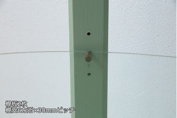 フランスヴィンテージ　淡いペイントカラーのガラスケース(キャビネット、飾り棚、ビンテージ)(定価約20万円)