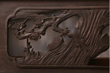 和製アンティーク　桐材　花鳥図　奥行のある構図が見事な透かし彫りの欄間(明かり取り、装飾品)