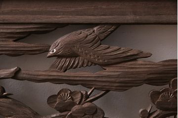 和製アンティーク　桐材　花鳥図　奥行のある構図が見事な透かし彫りの欄間(明かり取り、装飾品)