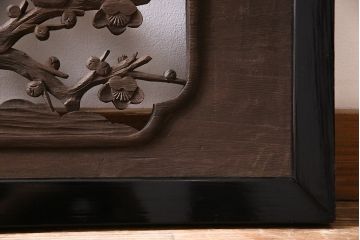 和製アンティーク　桐材　花鳥図　奥行のある構図が見事な透かし彫りの欄間(明かり取り、装飾品)