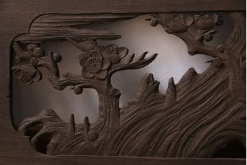 和製アンティーク　桐材　花鳥図　奥行のある構図が見事な透かし彫りの欄間(明かり取り、装飾品)(1)