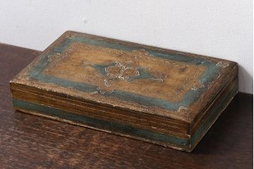 アンティーク雑貨　イタリアアンティーク　フローレンタイン　薄型の小物入れ(アクセサリーケース、小箱)
