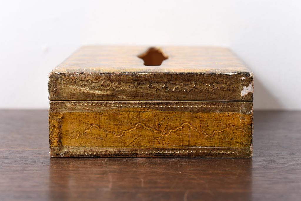 アンティーク雑貨　アンティーク　イタリア伝統工芸　フローレンタイン　エキゾチックな装飾が目を引くティッシュボックス(ティッシュケース、木箱)