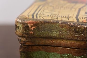 アンティーク雑貨　イタリアアンティーク　伝統工芸品　フローレンタイン　優美でエレガントな雰囲気漂う小箱(小物収納)