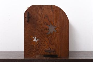 アンティーク雑貨　昭和レトロ　栓材　紅葉の透かし彫りが風情漂う本立て