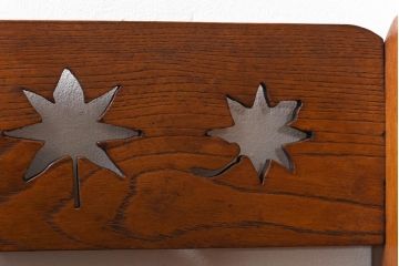 アンティーク雑貨　昭和レトロ　栓材　紅葉の透かし彫りが風情漂う本立て