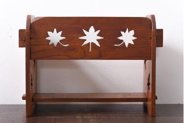 アンティーク雑貨　昭和レトロ　栓材　紅葉の透かし彫りが風情漂う本立て