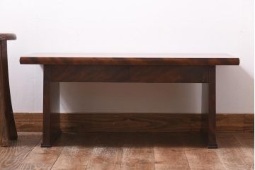 ビンテージ　九州民芸家具　漆塗り　シンプルながらモダンな佇まいが魅力の文机(座机、座卓)