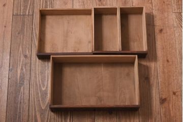 和製アンティーク　指物家具　総ケヤキ材　優美な彫刻が施された上手物の小引き出し(引き出し、サイドチェスト)
