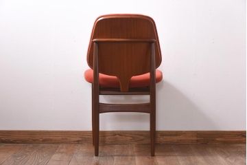 ヴィンテージ家具　北欧ビンテージ　チーク材　Elliotts Of Newbury(EoN)　くつろぎの空間にぴったりの上質なダイニングチェア(椅子、ワークチェア)