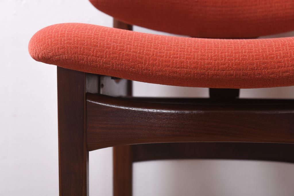 ヴィンテージ家具　北欧ビンテージ　チーク材　Elliotts Of Newbury(EoN)　くつろぎの空間にぴったりの上質なダイニングチェア(椅子、ワークチェア)(1)