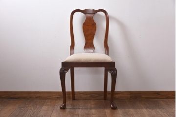 アンティーク家具　フランスアンティーク　ウォールナット材　上品で優雅な佇まいが魅力のダイニングチェア(椅子)