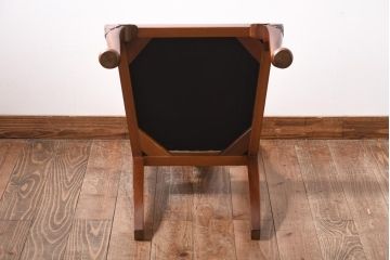 アンティーク家具　フランスアンティーク　ウォールナット材　上品で優雅な佇まいが魅力のダイニングチェア(椅子)(2)