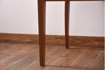 ヴィンテージ家具　北欧ビンテージ　G-PLAN(ジープラン)　しなやかなラインが魅力的なダイニングチェア(ワークチェア、椅子)(1)