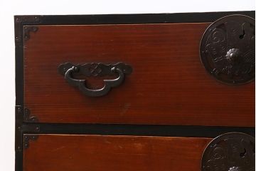 アンティーク家具　和製アンティーク　前面ヒノキ材　無骨な風合いが魅力の会津箪笥(箪笥ローボード、衣装箪笥)