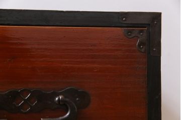 アンティーク家具　和製アンティーク　前面ヒノキ材　無骨な風合いが魅力の会津箪笥(箪笥ローボード、衣装箪笥)