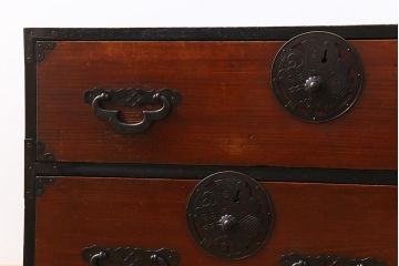 アンティーク家具　和製アンティーク　前面ヒノキ材　渋さを交えたジャンクスタイルにおすすめな会津箪笥(箪笥ローボード、衣装箪笥)