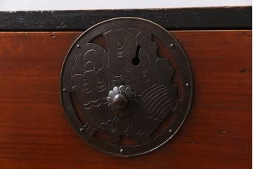 アンティーク家具　和製アンティーク　前面ヒノキ材　渋さを交えたジャンクスタイルにおすすめな会津箪笥(箪笥ローボード、衣装箪笥)