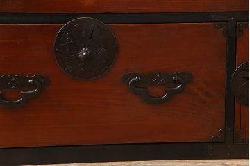 アンティーク家具　和製アンティーク　前面ヒノキ材　渋さを交えたジャンクスタイルにおすすめな会津箪笥(箪笥ローボード、衣装箪笥)