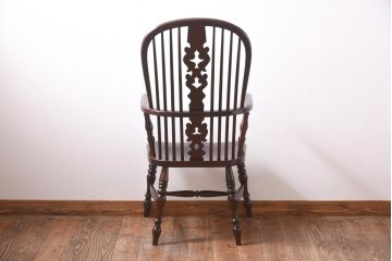 中古美品　松本民芸家具　44A型　リボンバックのシルエットが目を引くウィンザーチェア(アームチェア、板座チェア、ウインザーチェア)