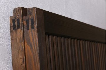 昭和レトロ　変わり花菱ガラス　裏障子枠付き　細い桟が涼しげな格子戸(ガラス帯戸、引き戸、建具)2枚セット