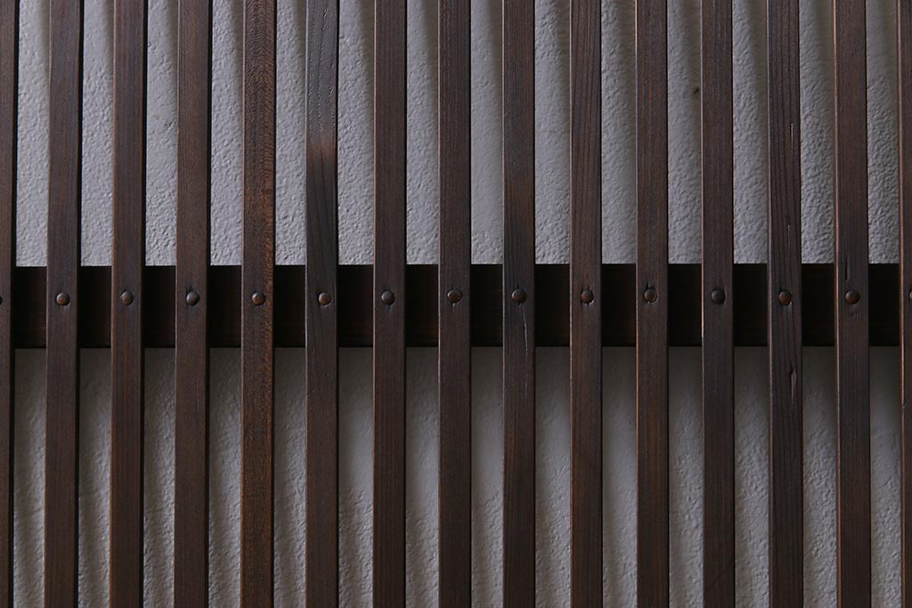 昭和初期　市松模様ガラス　和モダンな雰囲気高まる格子戸(ガラス帯戸、引き戸、建具)2枚セット