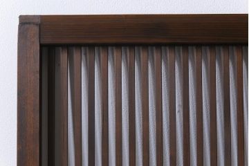 昭和初期　市松模様ガラス　和モダンな雰囲気高まる格子戸(ガラス帯戸、引き戸、建具)2枚セット