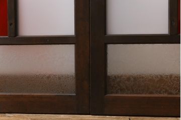 昭和レトロ　色ガラス入り　菱型のデザインがおしゃれなガラス戸(引き戸、建具、窓)2枚セット