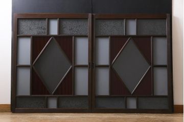 昭和レトロ　色ガラス入り　菱型のデザインがおしゃれなガラス戸(引き戸、建具、窓)2枚セット