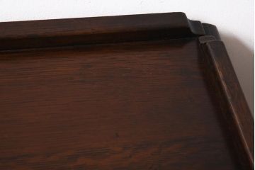 中古　イギリス輸入家具　オーク材　葡萄の彫刻がおしゃれなサイドテーブル(ナイトテーブル)(定価約12万円)(2)