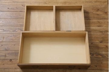 レトロ家具　昭和初期　タモ材　パーケット　レトロモダンなワードローブ(洋服タンス)