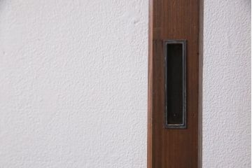 昭和レトロ　素朴な作りが味わい深いガラス戸(引き戸、建具)