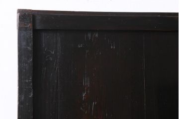 和製アンティーク　杉材　濃い色合いが渋さを醸し出す板戸(帯戸、引き戸、建具)2枚セット