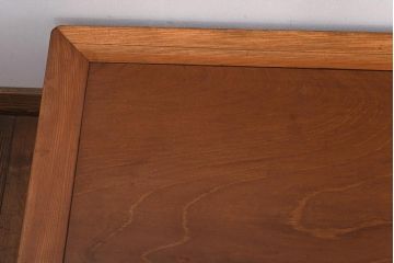 レトロ家具　昭和レトロ　ケヤキ材　プレーンな木味が魅力の折り畳み式座卓(角ちゃぶ台、ローテーブル)