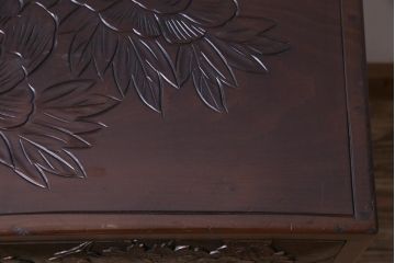 中古　伝統工芸　日光彫り　華やかな雰囲気の彫りが施された小引き出し(小物収納、引き出し)