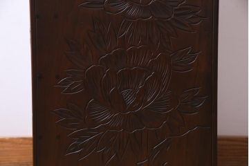 中古　伝統工芸　日光彫り　華やかな雰囲気の彫りが施された小引き出し(小物収納、引き出し)