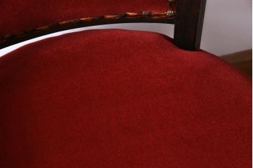 アンティーク家具　大正ロマン　深い色味のナラ材と深紅の座面がモダンな雰囲気を醸し出す回転椅子(アームチェア、ワークチェア、椅子)