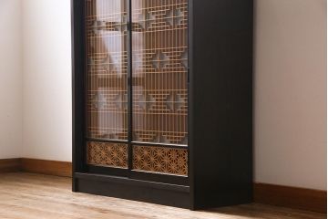 ラフジュ工房オリジナル　リメイク家具　アンティークの書院戸を使った和モダンな戸棚(ガラス戸棚、収納棚、サイドボード、組子)(2)