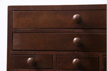 ヴィンテージ家具　ビンテージ　ナラ材　コロンとした取っ手が可愛らしいサイドチェスト(引き出し)