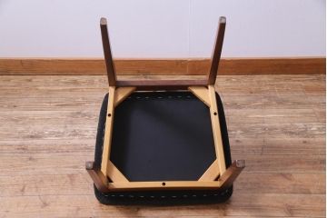 ヴィンテージ家具　ビンテージ　G-PLAN(ジープラン)　X-back(エックスバック)が目を引くチェア(ダイニングチェア、椅子)