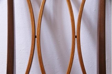ヴィンテージ家具　ビンテージ　G-PLAN(ジープラン)　X-back(エックスバック)が目を引くチェア(ダイニングチェア、椅子)
