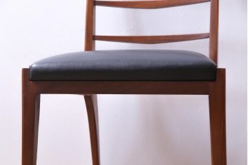 ヴィンテージ家具　北欧ビンテージ　細身のフレームがおしゃれなダイニングチェア(ワークチェア、椅子)
