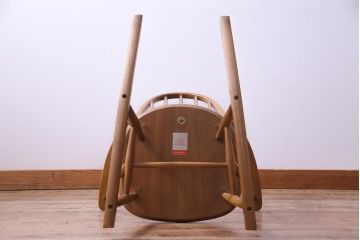 ヴィンテージ家具　イギリスビンテージ　ERCOL(アーコール)　木の温もり溢れるクエーカーロッキングチェア(アームチェア)