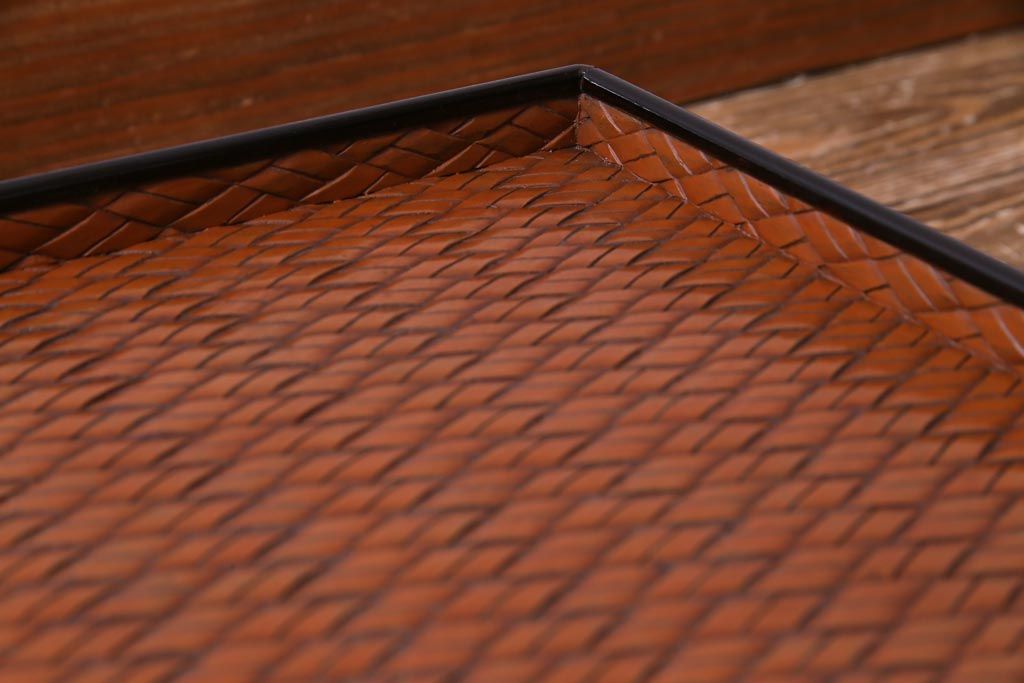 和製アンティーク　工芸品　精巧に施された彫りの模様が目を引くお膳3客セット