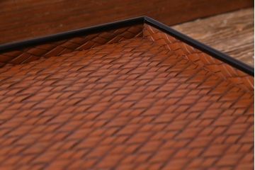 和製アンティーク　工芸品　精巧に施された彫りの模様が目を引くお膳3客セット